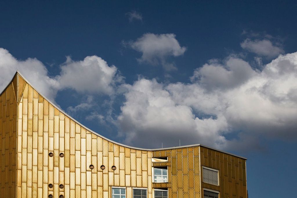 A Marriage of Persian and European&nbsp;Music